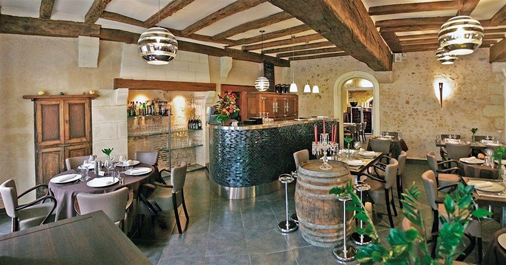 Hotel-Restaurant-Chambre Insolite Spa - Le XII De Luynes リュイーヌ エクステリア 写真